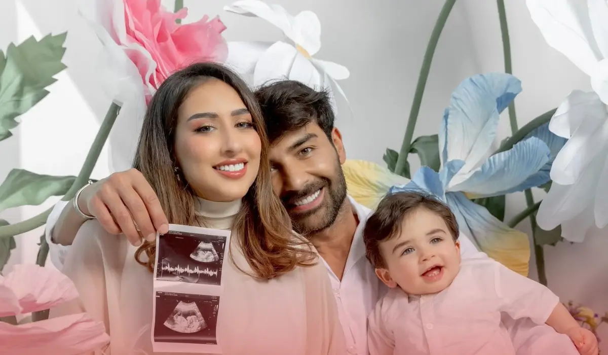 فرح الهادي تشعل مواقع التواصل الاجتماعي بعد إعلان حملها الثاني.. فرحة كبيرة ومتابعة حثيثة لتفاصيل الحمل! 5 فرح الهادي تشعل مواقع التواصل الاجتماعي بعد إعلان حملها الثاني.. فرحة كبيرة ومتابعة حثيثة لتفاصيل الحمل!