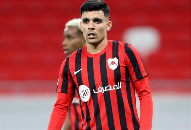 أشرف بن شرقي لاعب الريان