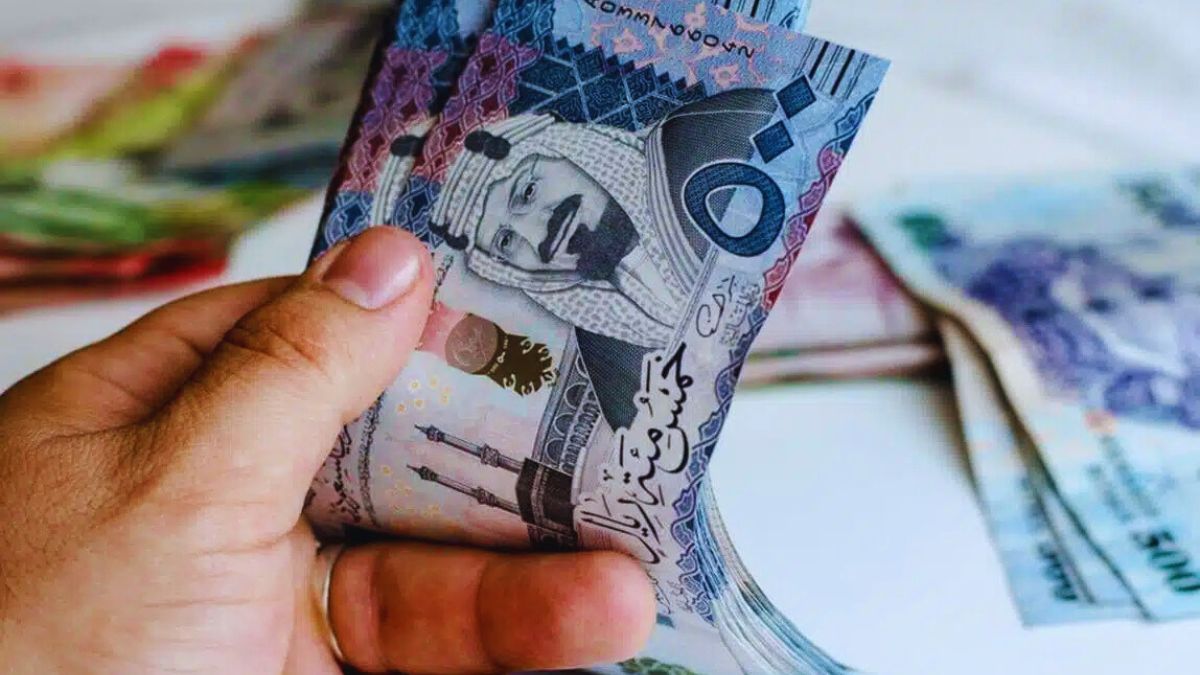 موعد نزول رواتب الموظفين في رمضان 