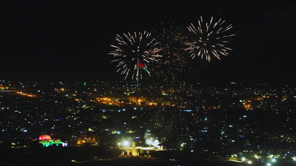 الألعاب النارية في احتفالات عيد الاستقلال الأردني 2025